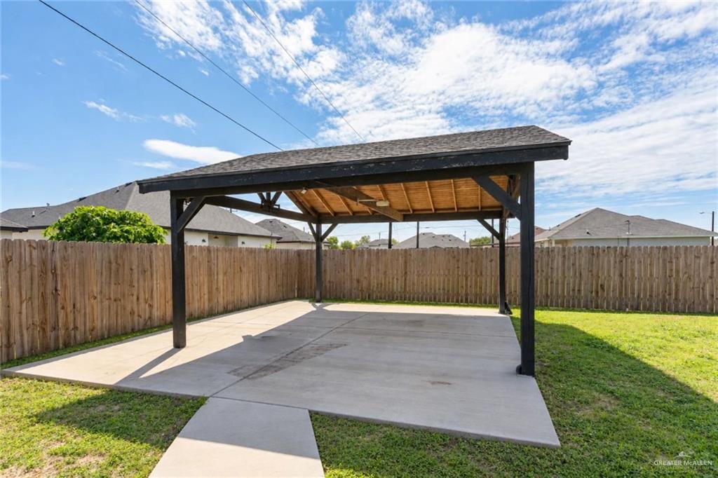 Photo 15 of 826 Blue Quail Street
