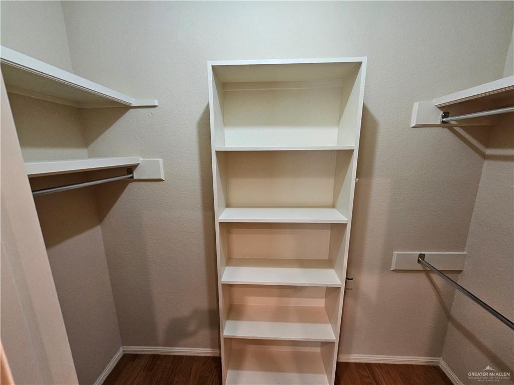 Photo 15 of 1225 Peking Street