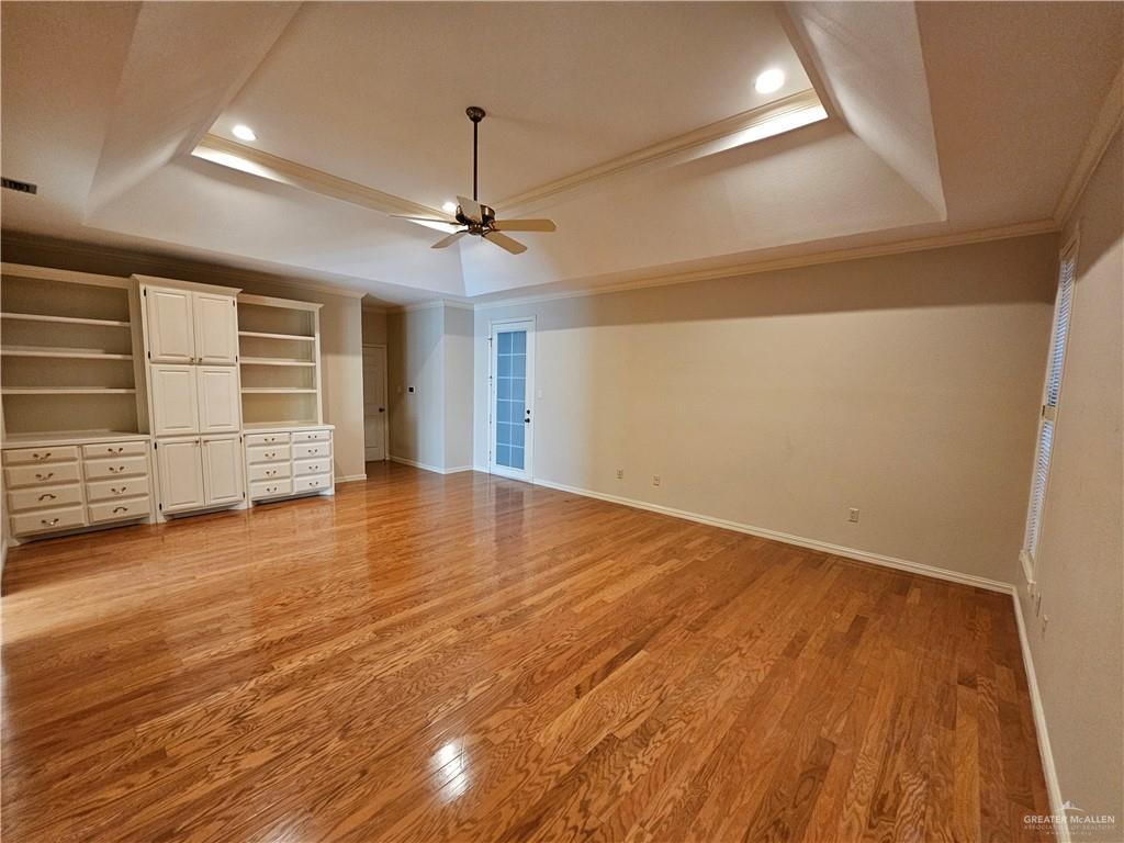 Photo 20 of 1225 Peking Street
