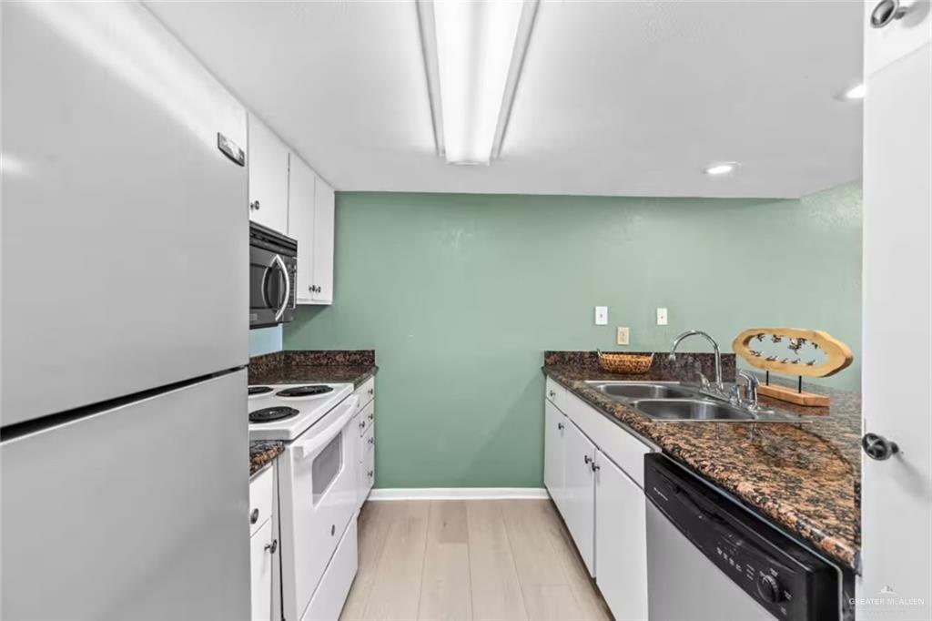 Photo 8 of 227 Morningside Drive #B215