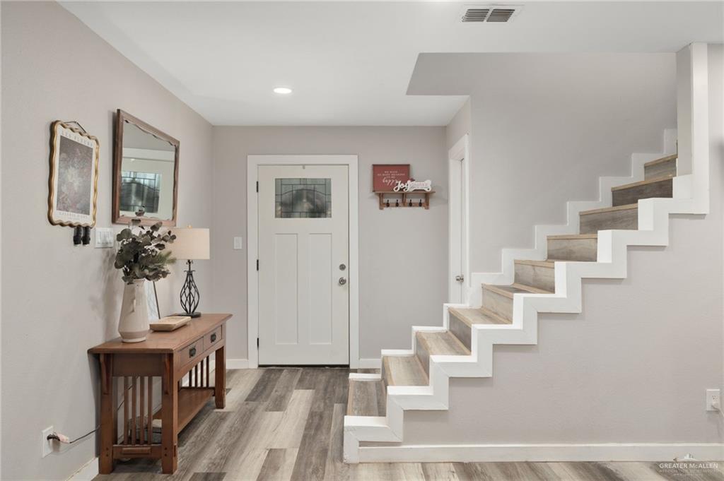 Photo 2 of 3404 Princeton Avenue