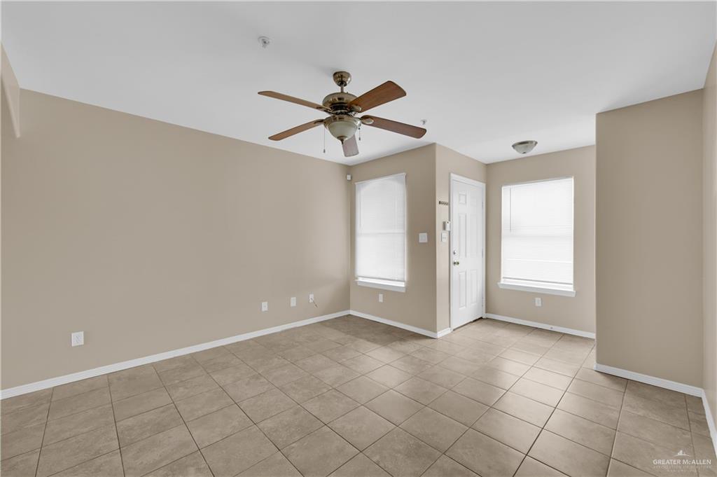 Photo 9 of 1607 Omni Avenue
