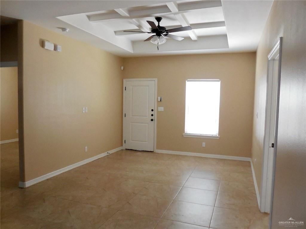 Photo 3 of 2601 Garfield Avenue