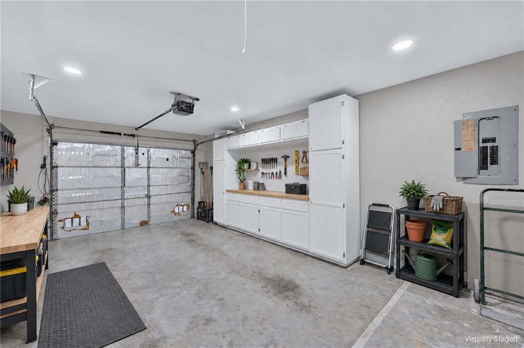 Photo 13 of 2304 Viola Street