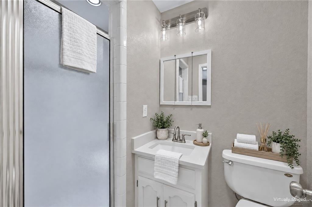 Photo 16 of 2304 Viola Street
