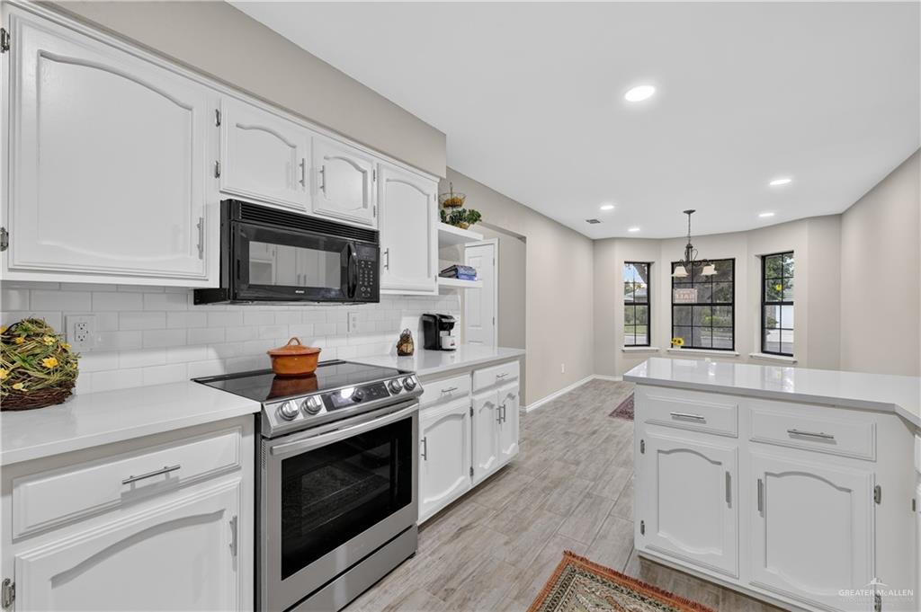 Photo 2 of 2304 Viola Street
