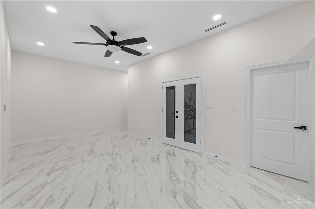 Photo 9 of 2708 Burberry Drive