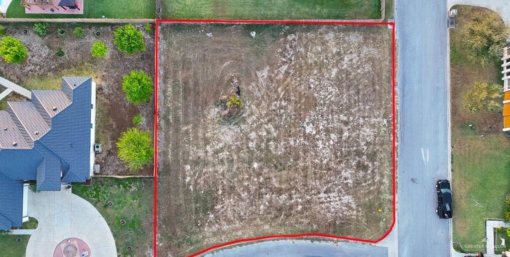 Photo 2 of 4601 Challenger Circle