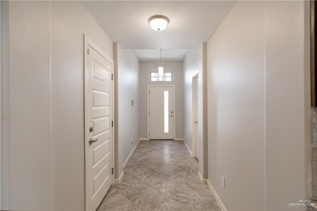 Photo 2 of 412 Paseo Del Rey Street
