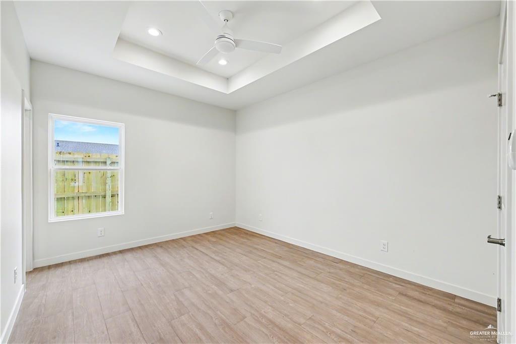 Photo 11 of 5800 Ozark Avenue #4