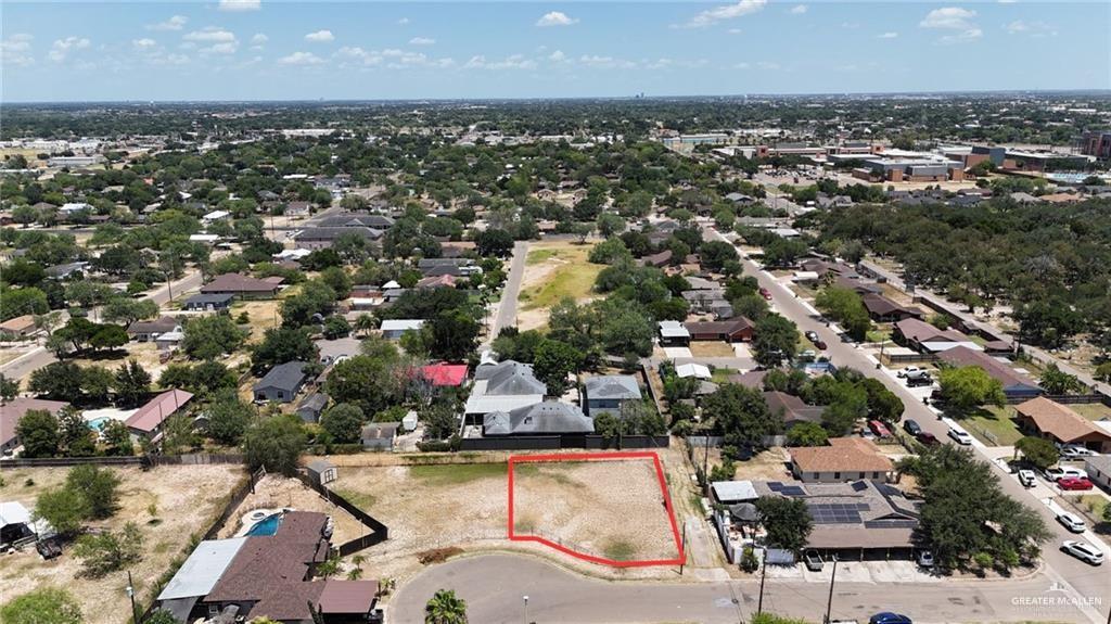 Photo 5 of 1810 Yolanda Street