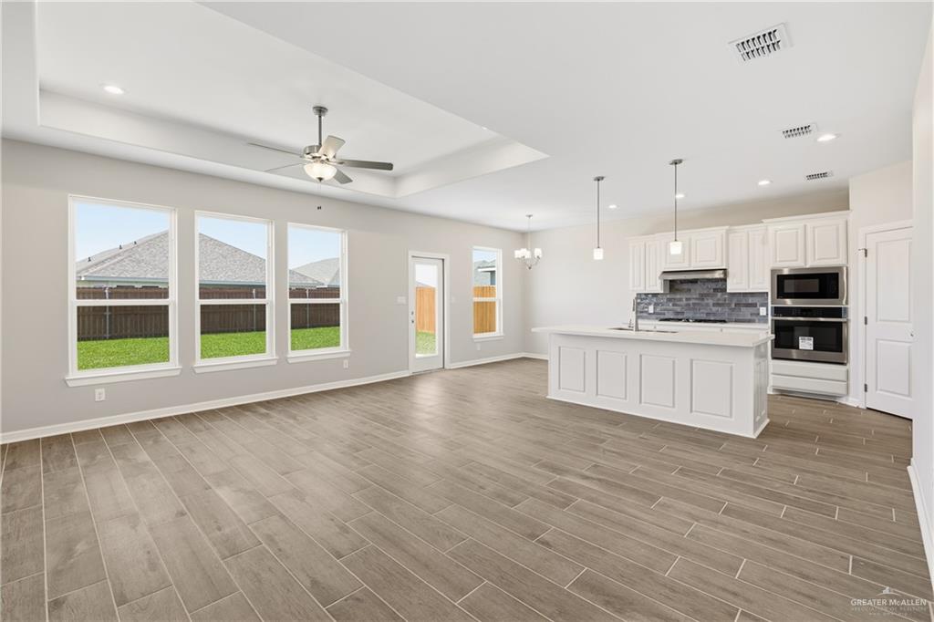 Photo 4 of 14009 Sugarberry Lane