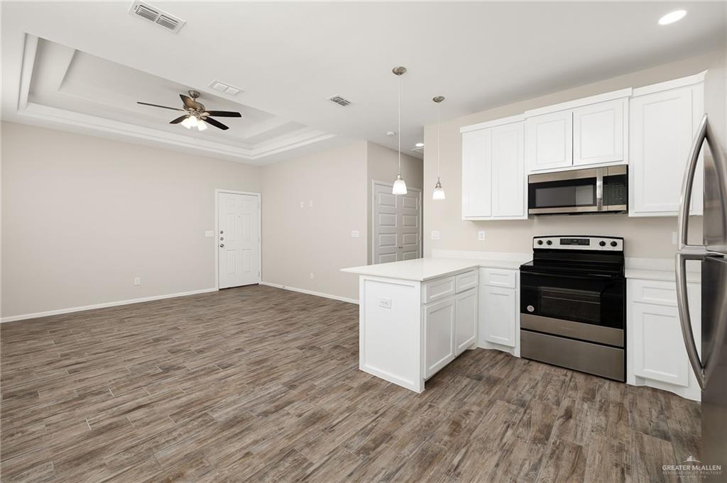 Photo 8 of 1506 Playa Drive
