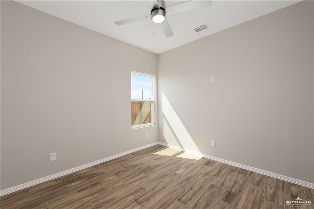 Photo 17 of 4216 Walnut Street #1
