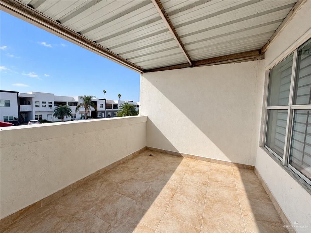Photo 14 of 4217 Colbath Avenue #445B