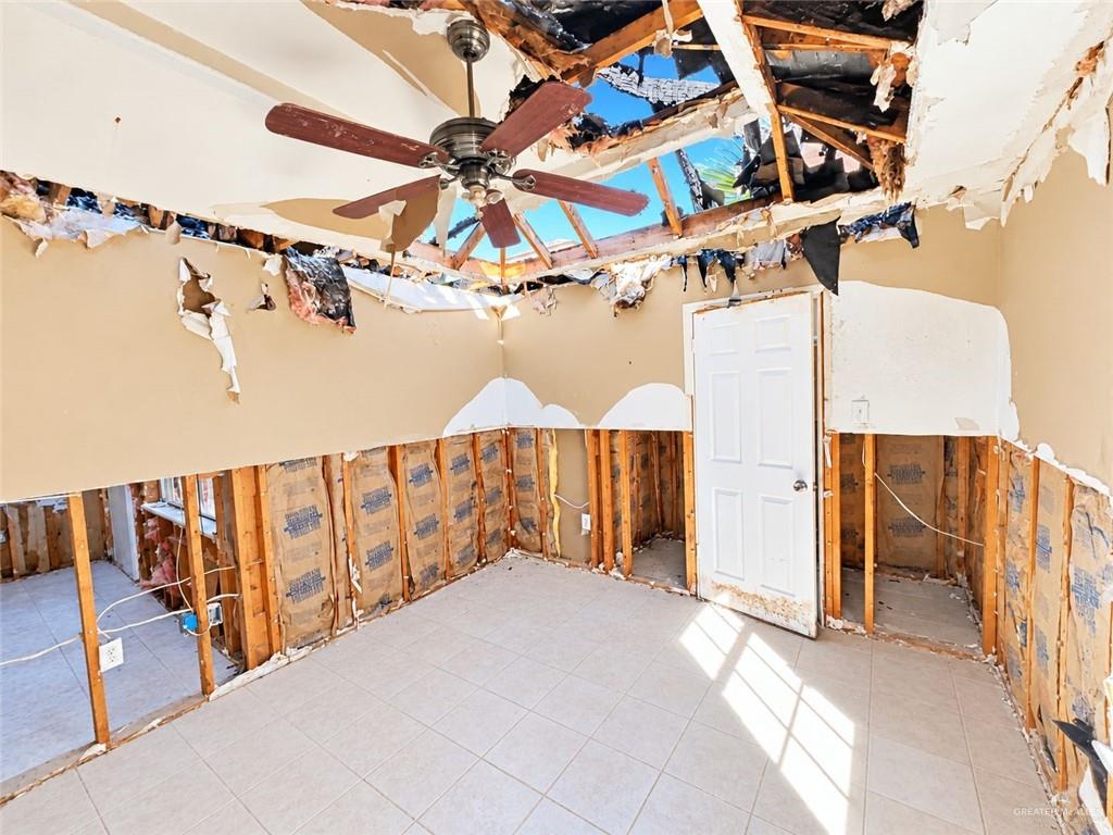 Photo 11 of 2414 28th Lane