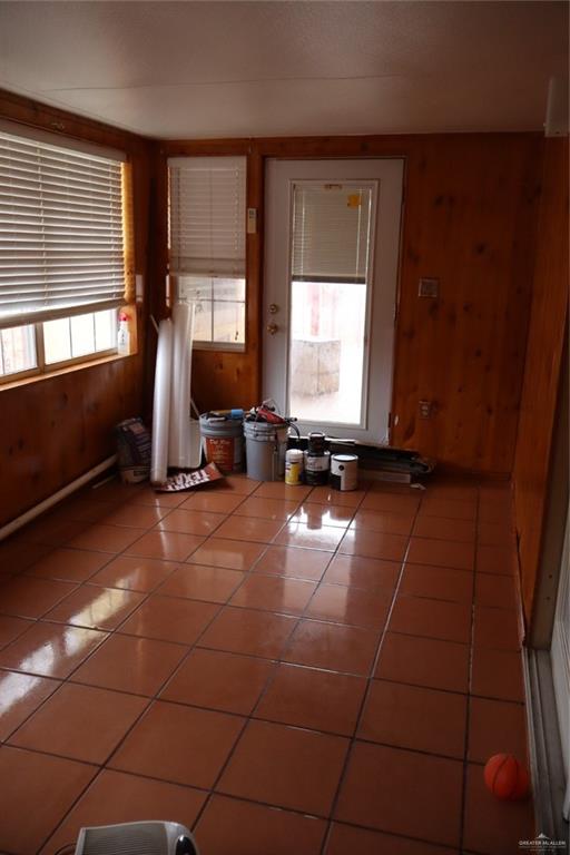 Photo 8 of 27 Las Palmas Road