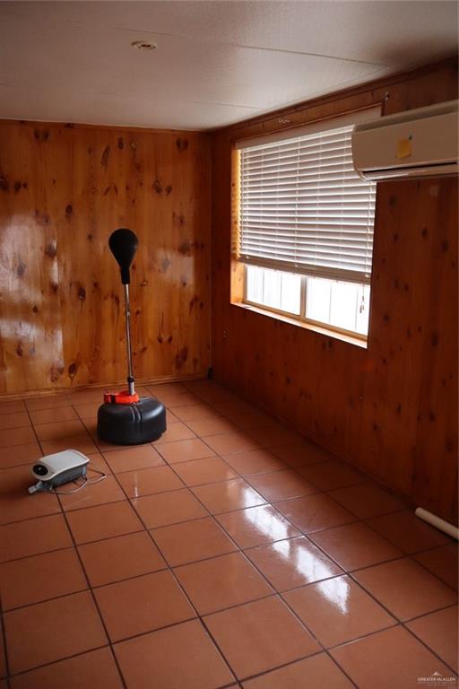 Photo 9 of 27 Las Palmas Road