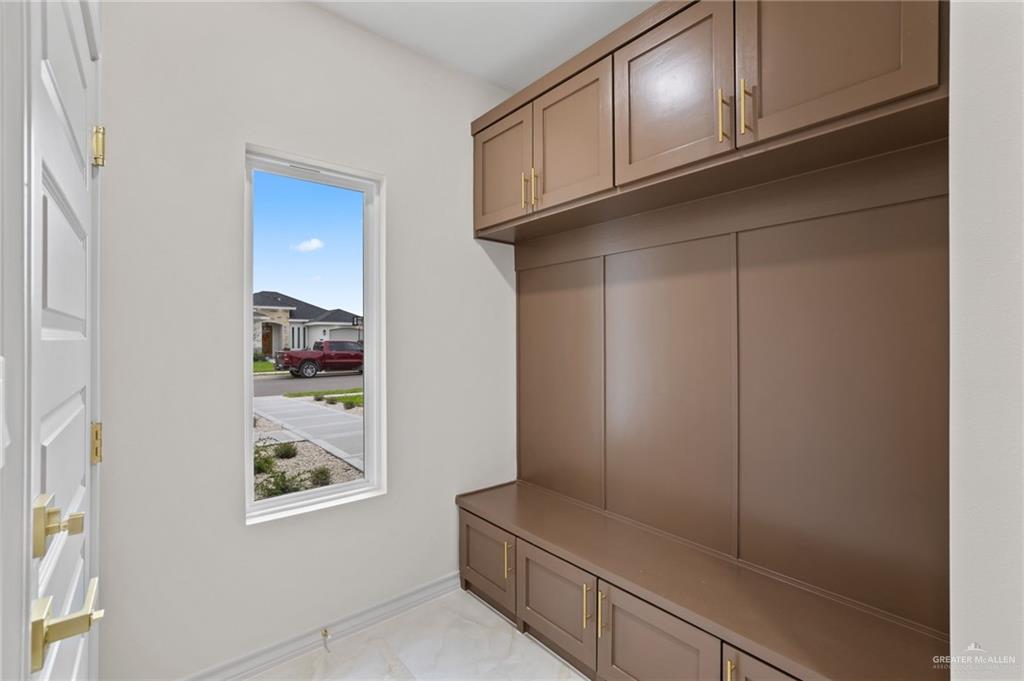 Photo 8 of 1115 Boxwood Avenue