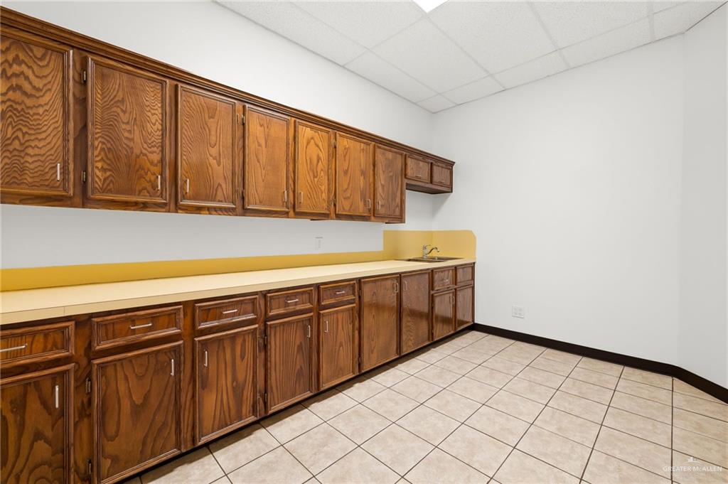Photo 11 of 1022 Griffin Parkway #104 B