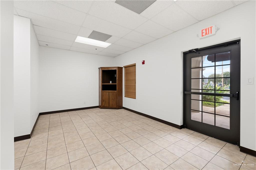 Photo 4 of 1022 Griffin Parkway #104 B