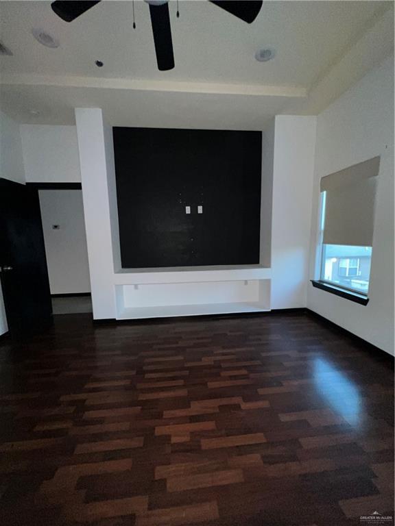 Photo 16 of 4217 Colbath Avenue #250b