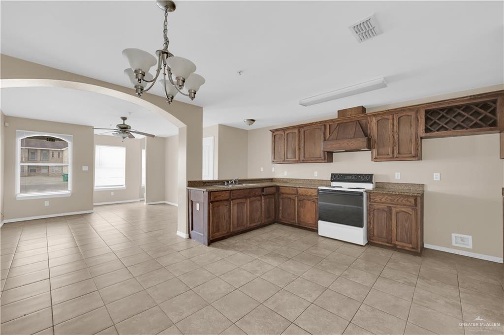 Photo 5 of 1607 Omni Avenue #2