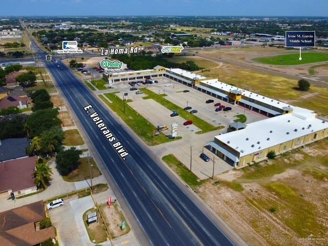 Photo 3 of 810 Veterans Boulevard #13