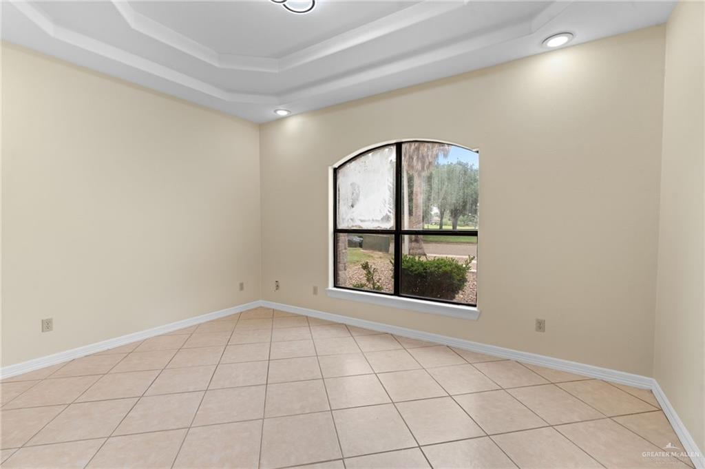 Photo 9 of 3510 Country Club Drive