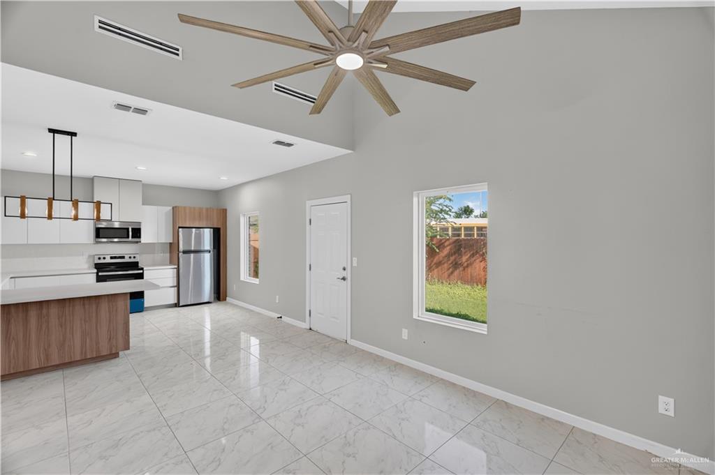 Photo 5 of 808 Hidden Hills Street #1