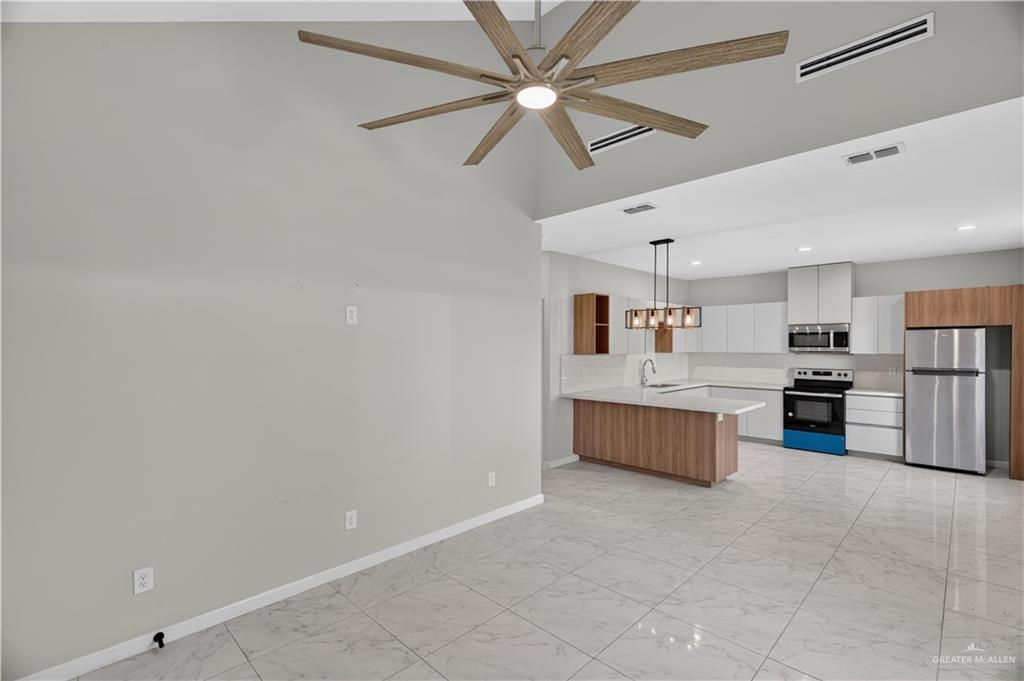 Photo 6 of 808 Hidden Hills Street #1