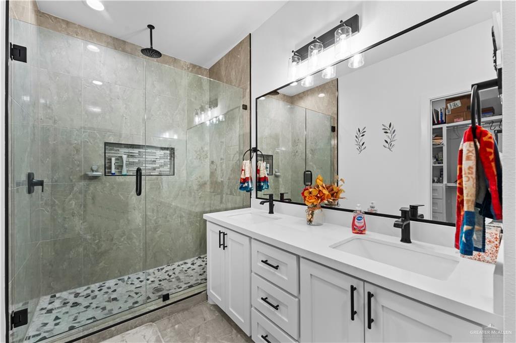 Photo 9 of 2729 Conroe Road