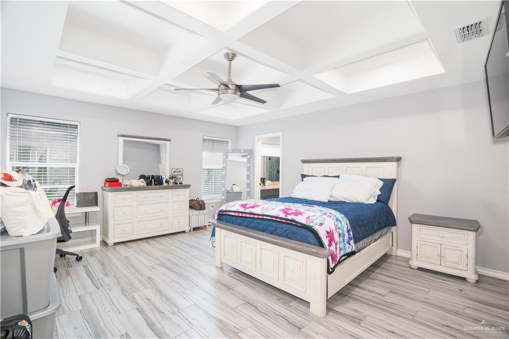 Photo 15 of 334 Ciro Caceres Avenue