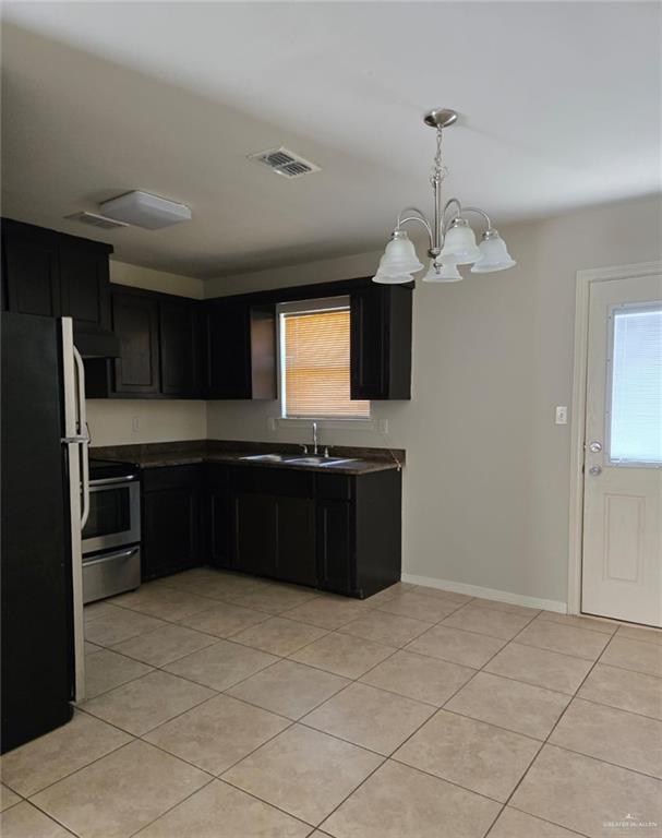 Photo 6 of 2120 Taxco Court #3