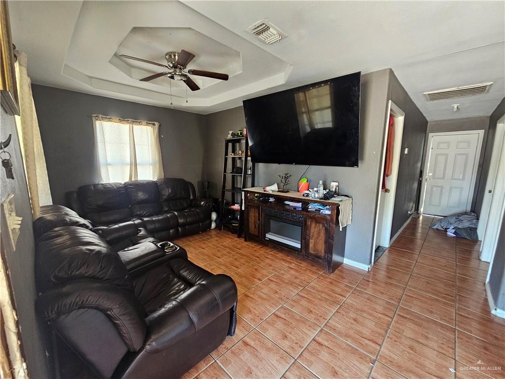 Photo 3 of 2409 Margot Drive