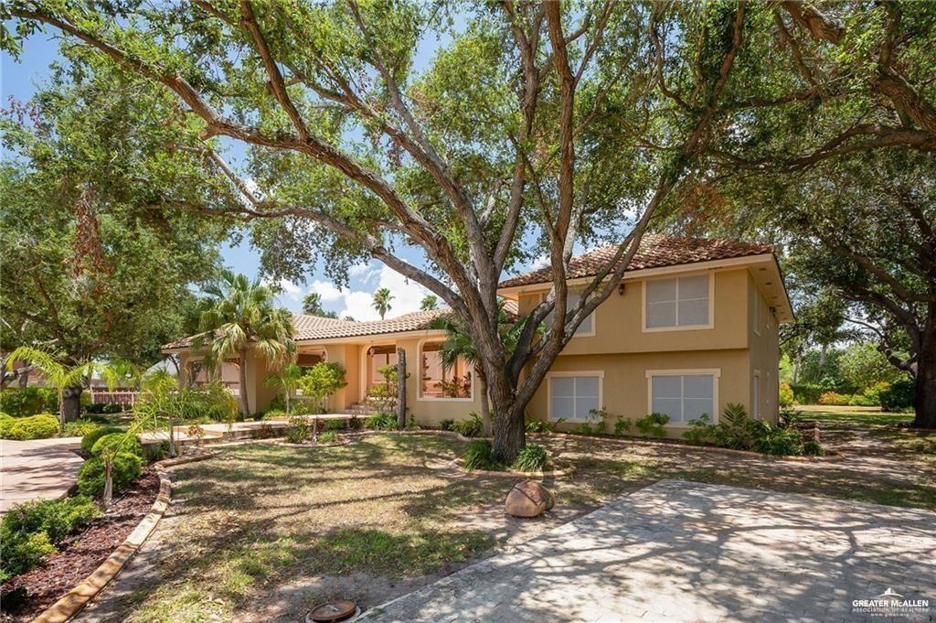 Photo 1 of 2400 Palm Hurst Drive, Palmhurst