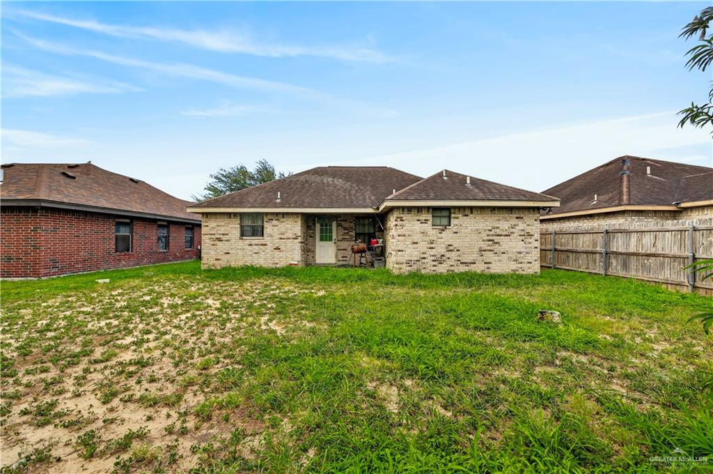 Photo 16 of 802 Thelma Drive