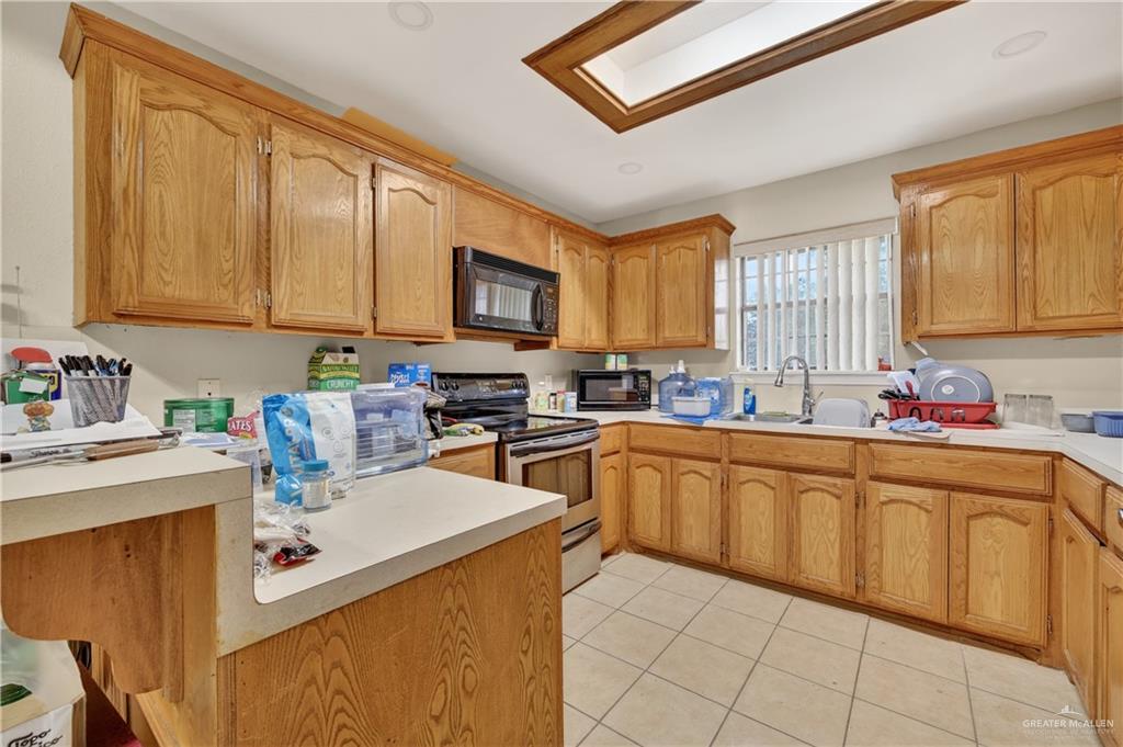 Photo 9 of 802 Thelma Drive