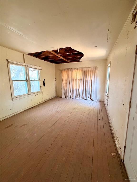 Photo 7 of 707 San Zeferino Street