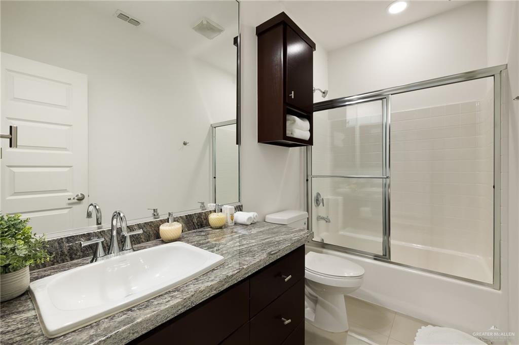 Photo 19 of 1413 Keeton Avenue #20