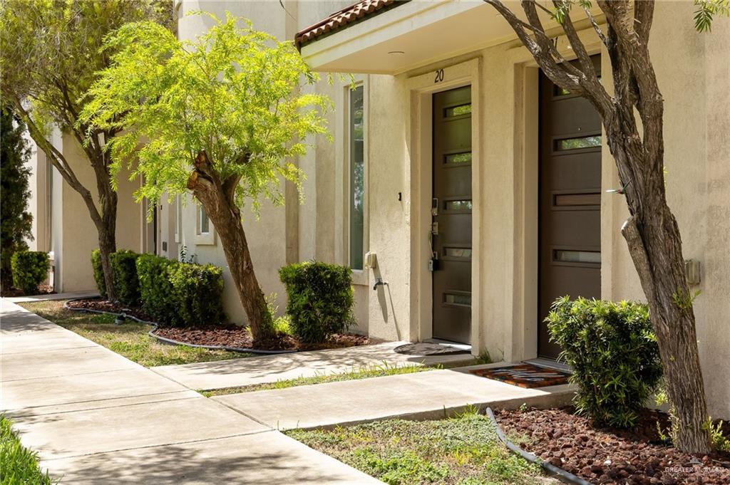 Photo 6 of 1413 Keeton Avenue #20