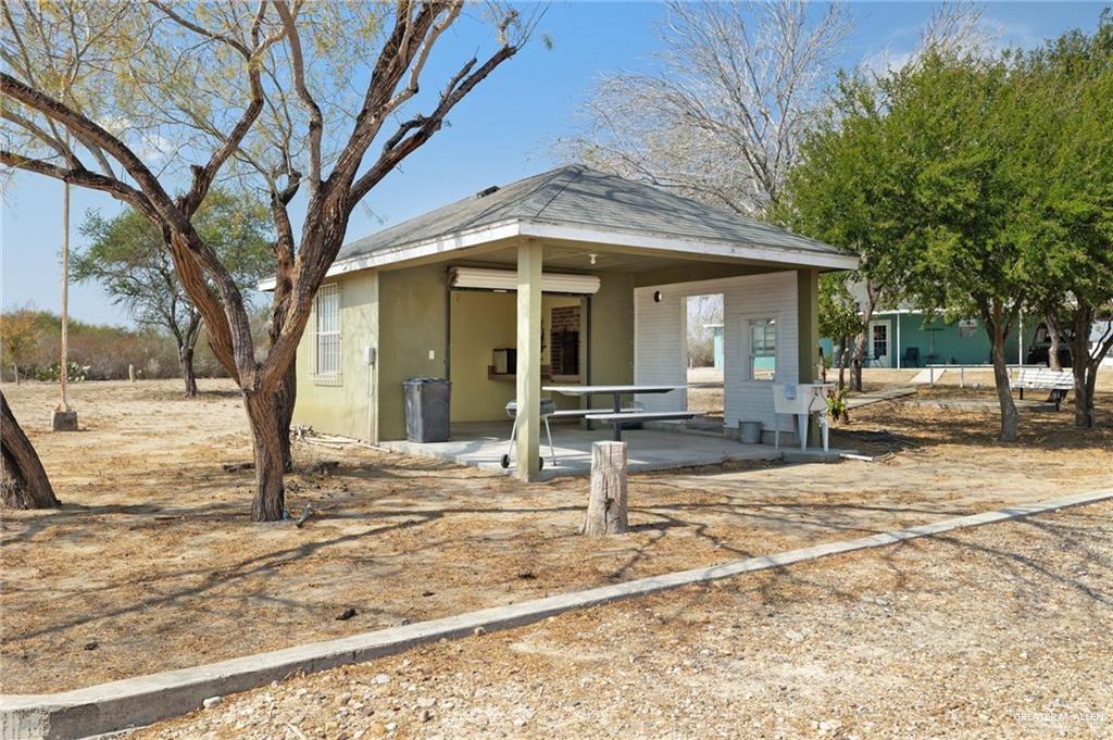 Photo 16 of 116 Margarito Street