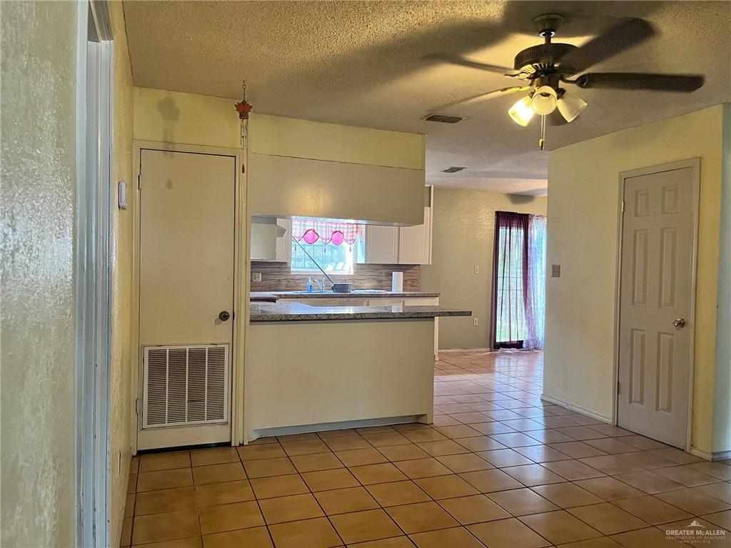 Photo 8 of 921 27 1/2 Street