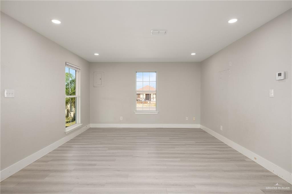 Photo 3 of 1706 La Marina Drive