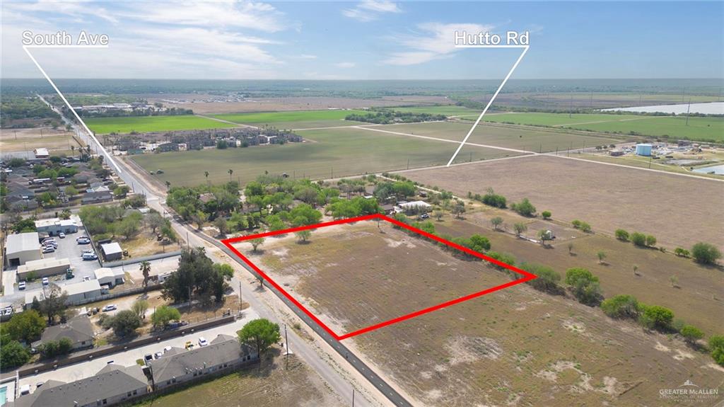 Land home at 519 South Avenue, Donna, Texas