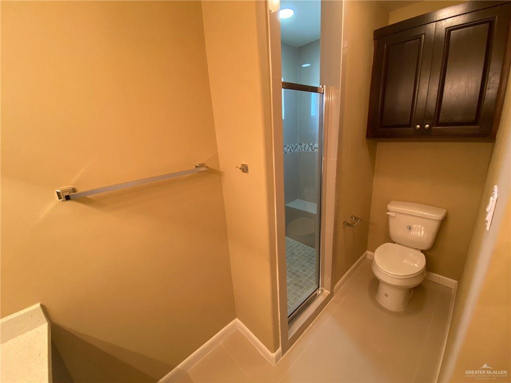Photo 11 of 1204 Pineridge Avenue #4