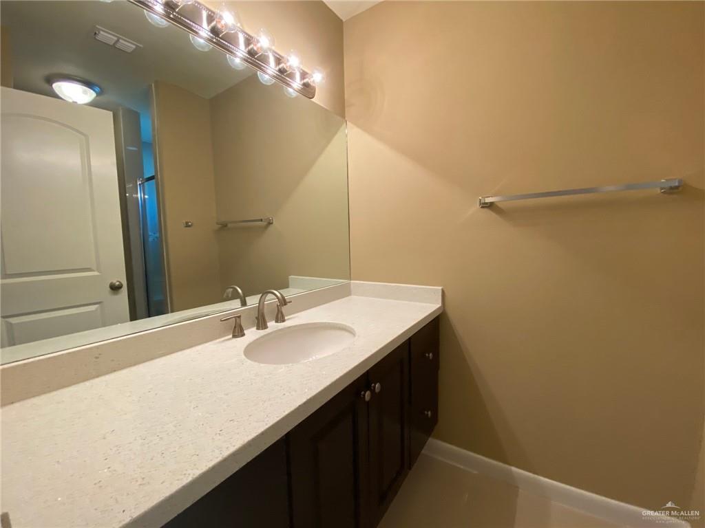 Photo 13 of 1204 Pineridge Avenue #4