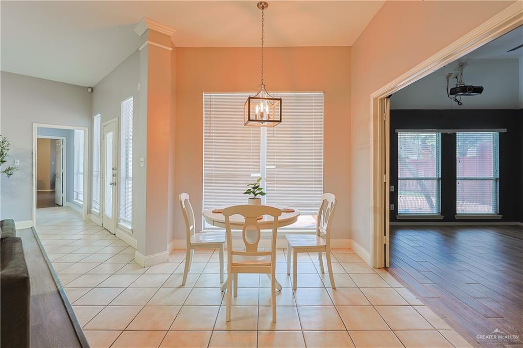 Photo 16 of 2805 Santa Susana Street