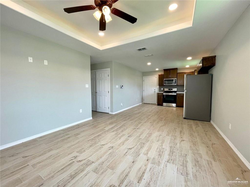 Photo 2 of 2802 Primrose Avenue