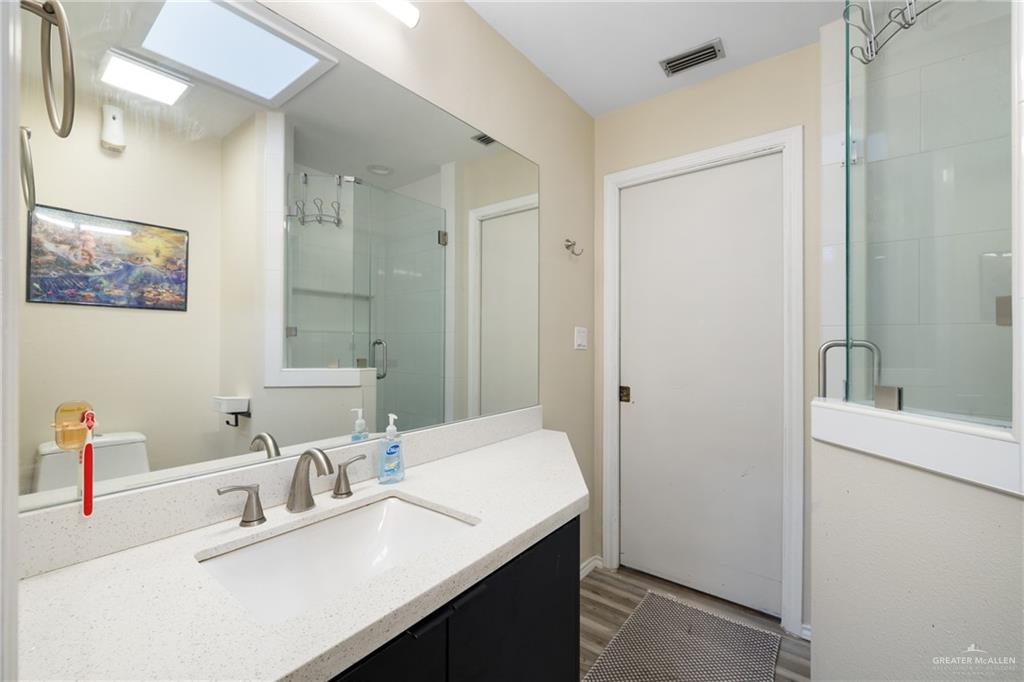 Photo 16 of 324 Toronto Avenue #39